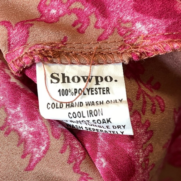 Showpo. NWOT I GOT MY REASONS DRESS IN PINK
PRINT size 8us - Picture 5 of 11